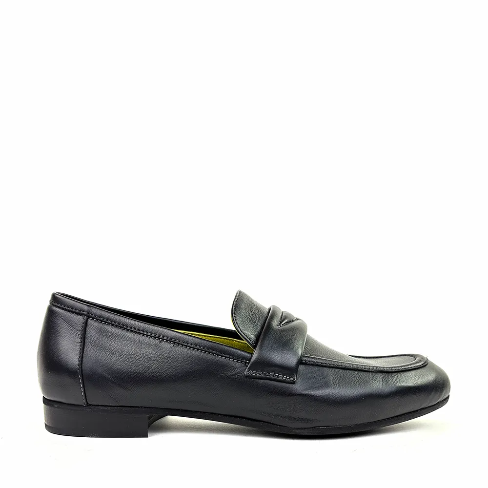 9310 Black