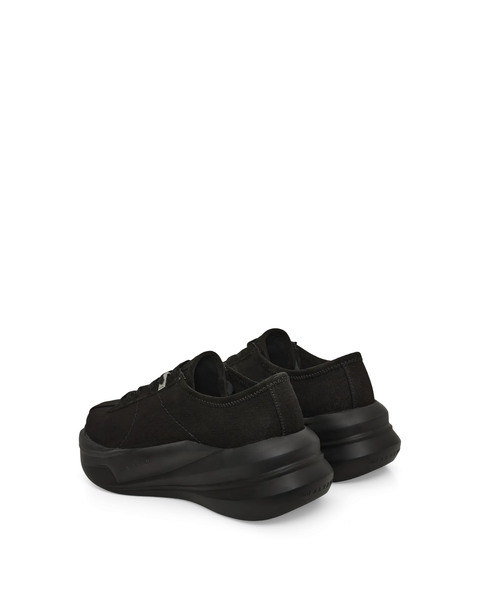 ARIA SNEAKER
