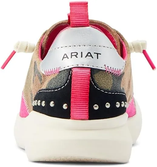 ARIAT Women's Studs Camo Hilo Casual