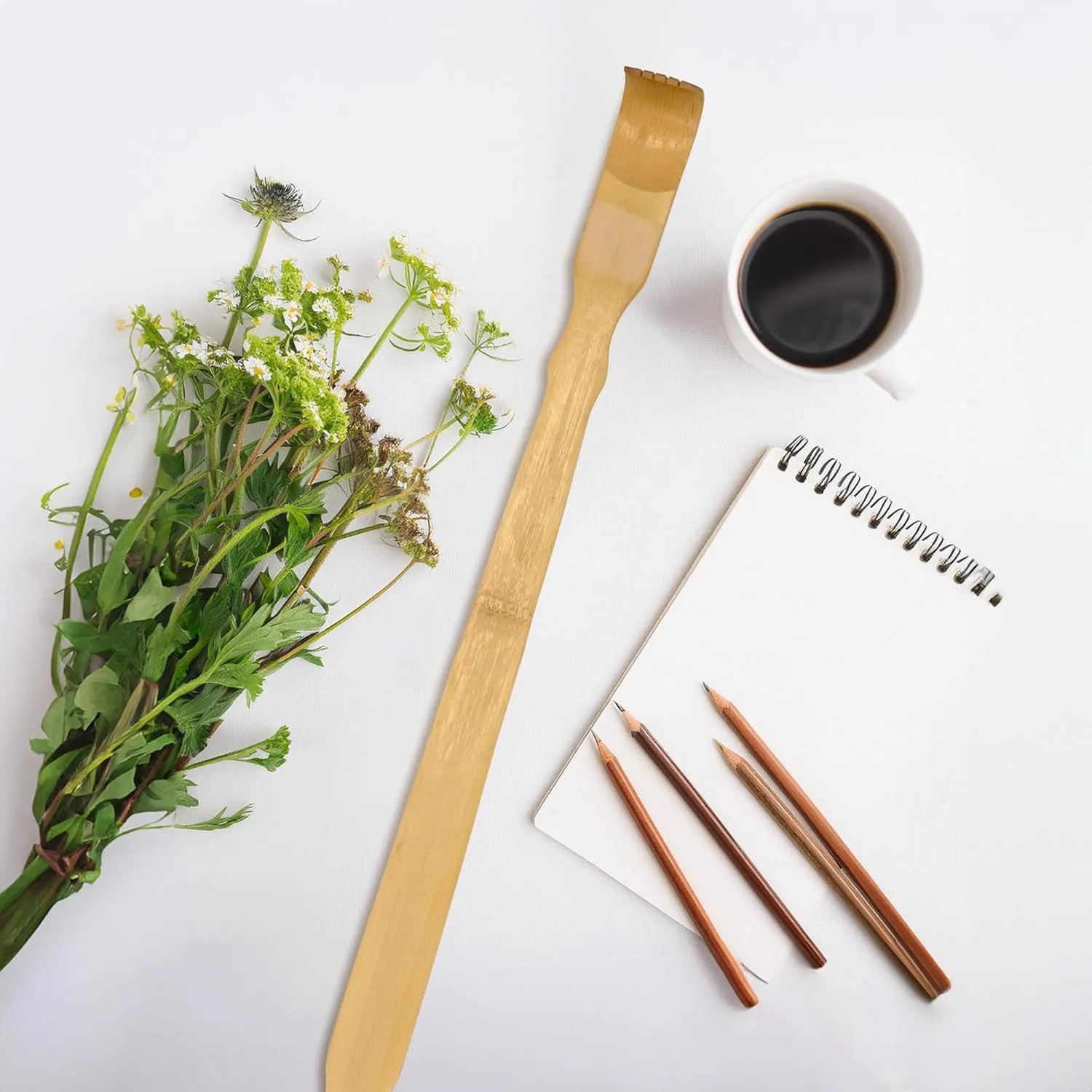 BambooMN 1 Piece 25 Inch Bamboo Backscratcher Shoehorn with a Free Travel Size Back Scratcher
