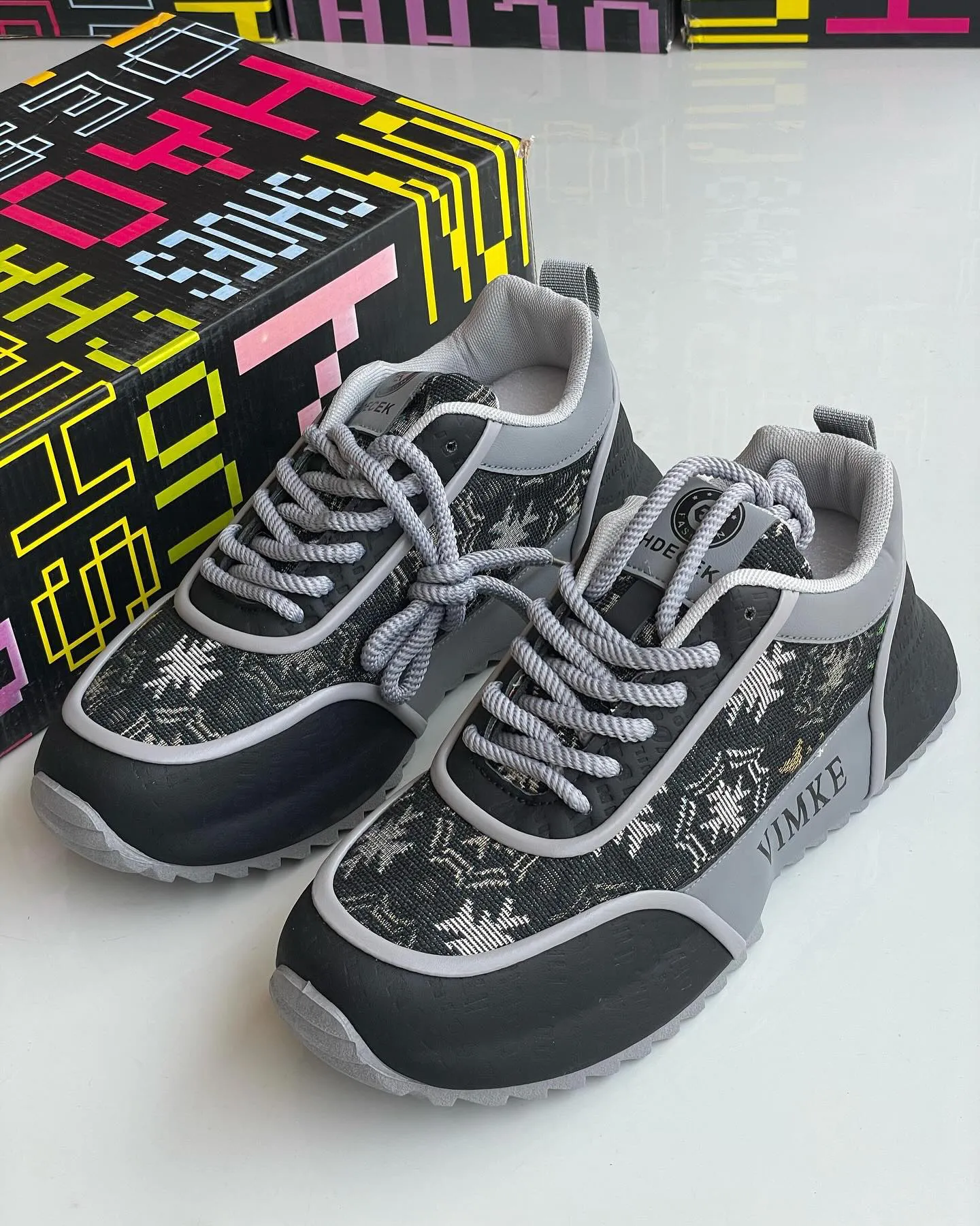 Fashionable, Lightweight, Comfortable Niche Brand Men's Breathable Thick Sole Chunky Sneakers, Casual Elevator Sneakers