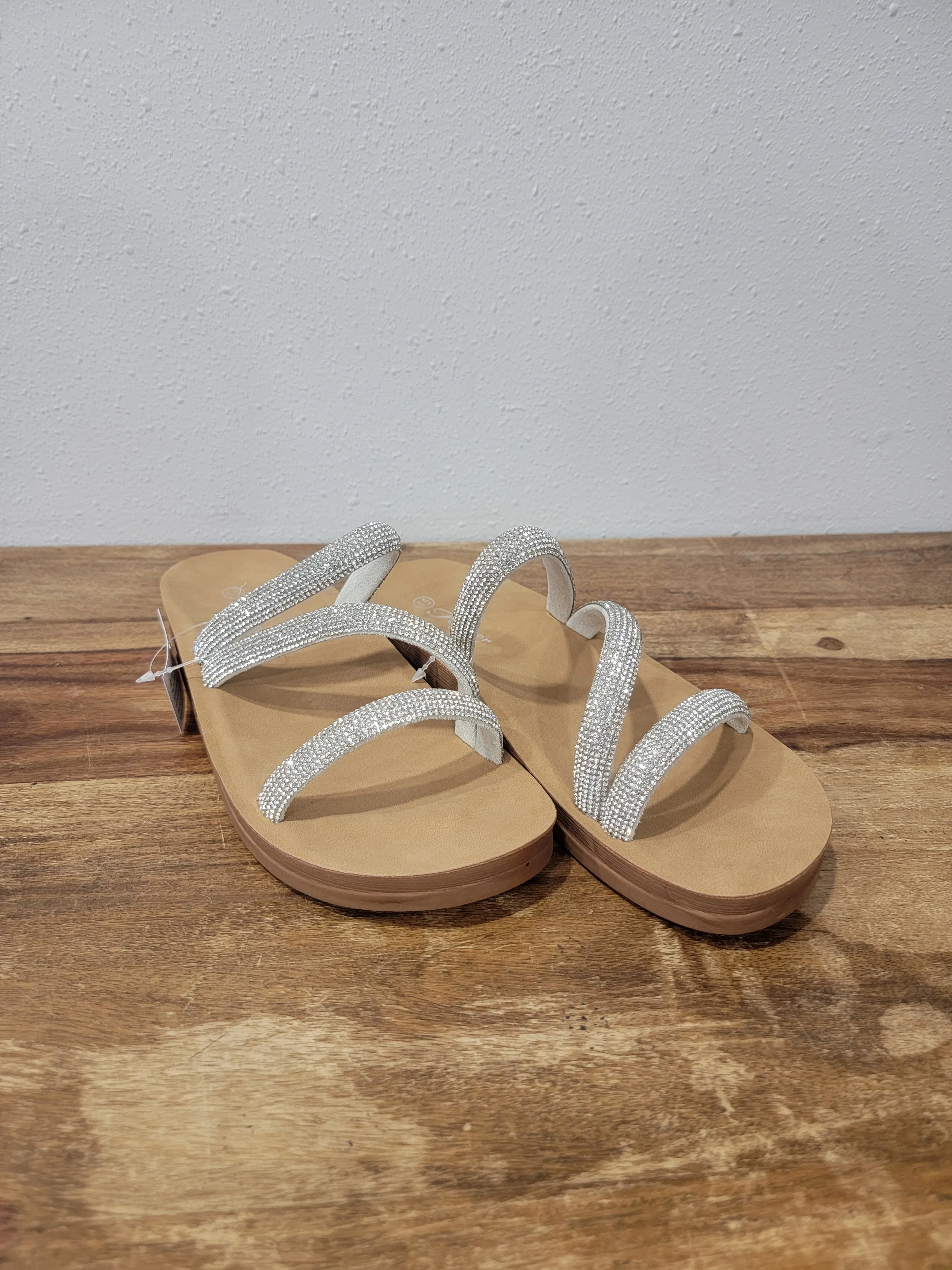 Forever Silver Strappy Sandal / Recommend-6 Silver