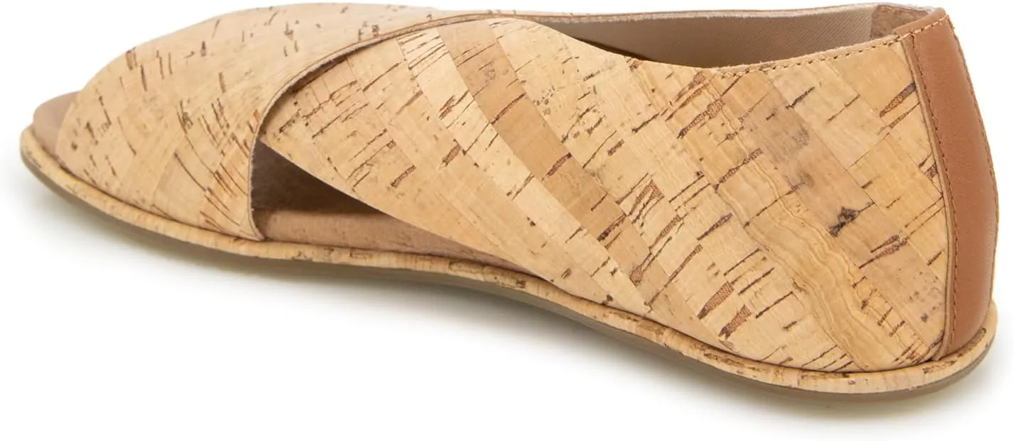 Gentle Souls by Kenneth Cole Women's Laniey Flat Sandal