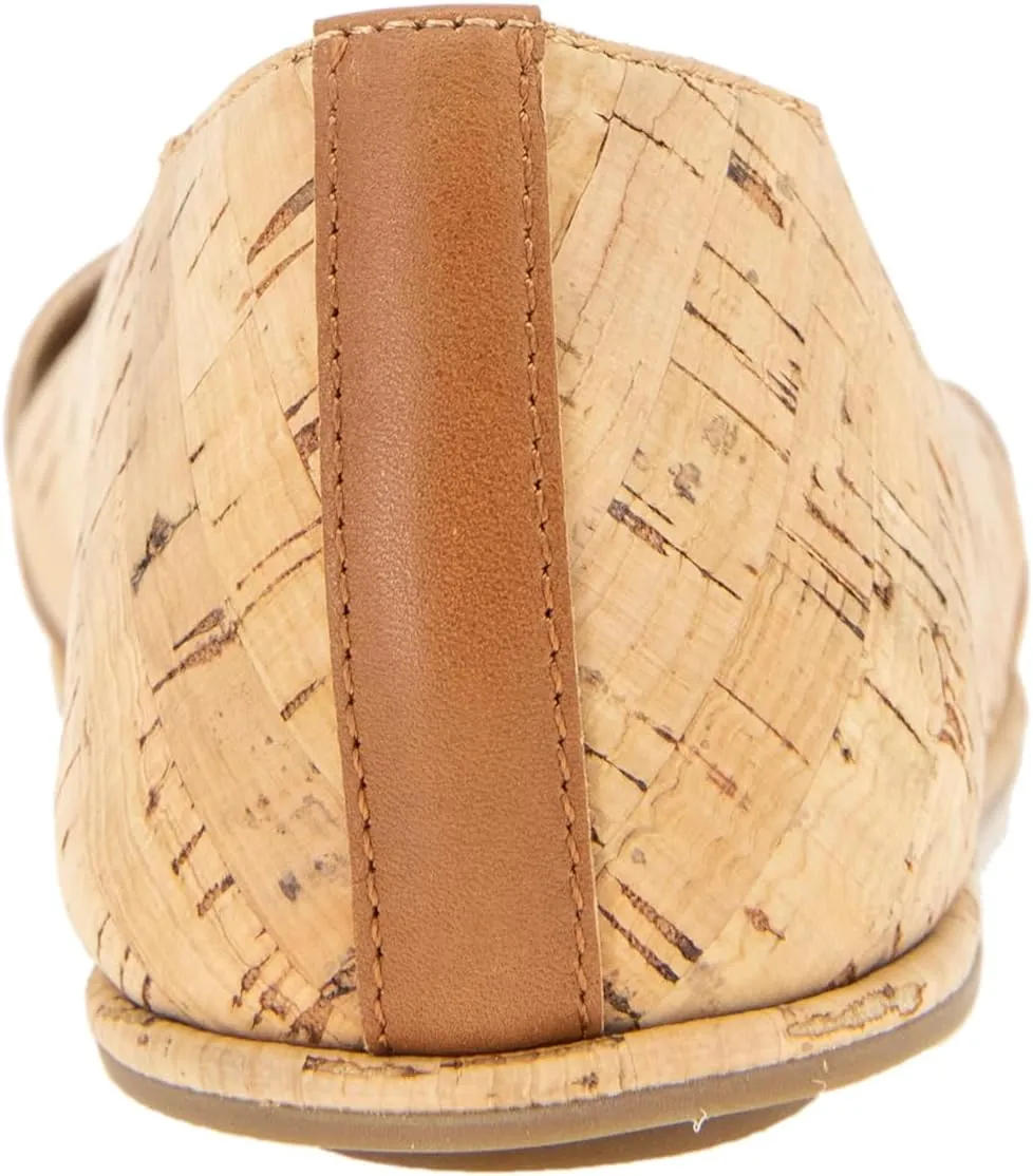 Gentle Souls by Kenneth Cole Women's Laniey Flat Sandal