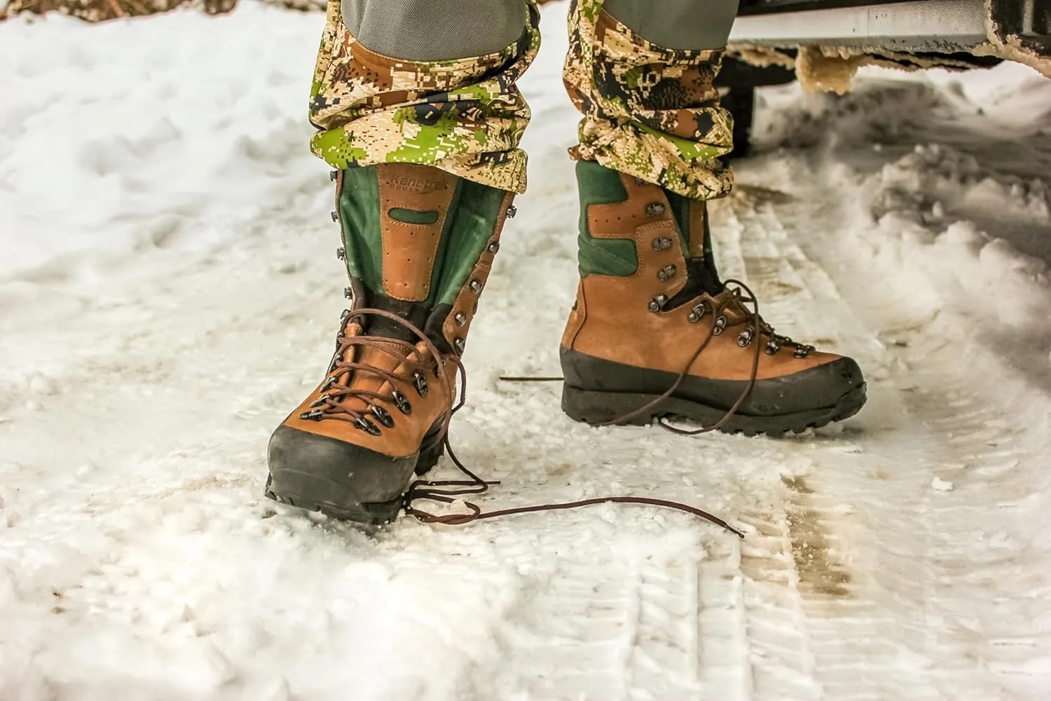 Kenetrek Mountain Extreme 400 Waterproof Insulated Hunting and Hiking Boot with 400 gram Thinsulate
