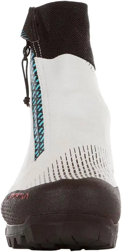 La Sportiva Womens Aequilibrium Speed GTX Mountaineering/Hiking Boot