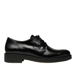 Lace-up shoe