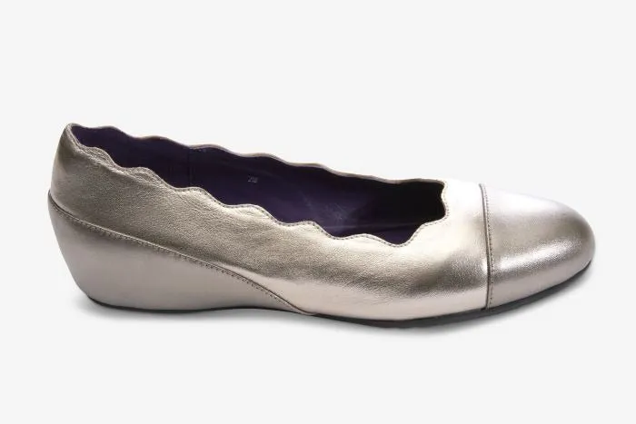 Marmi Shoes Women's Vaneli Picot - Shell Mercury