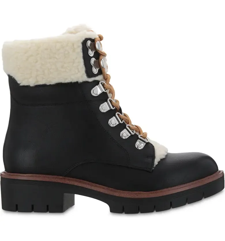Regis Boot