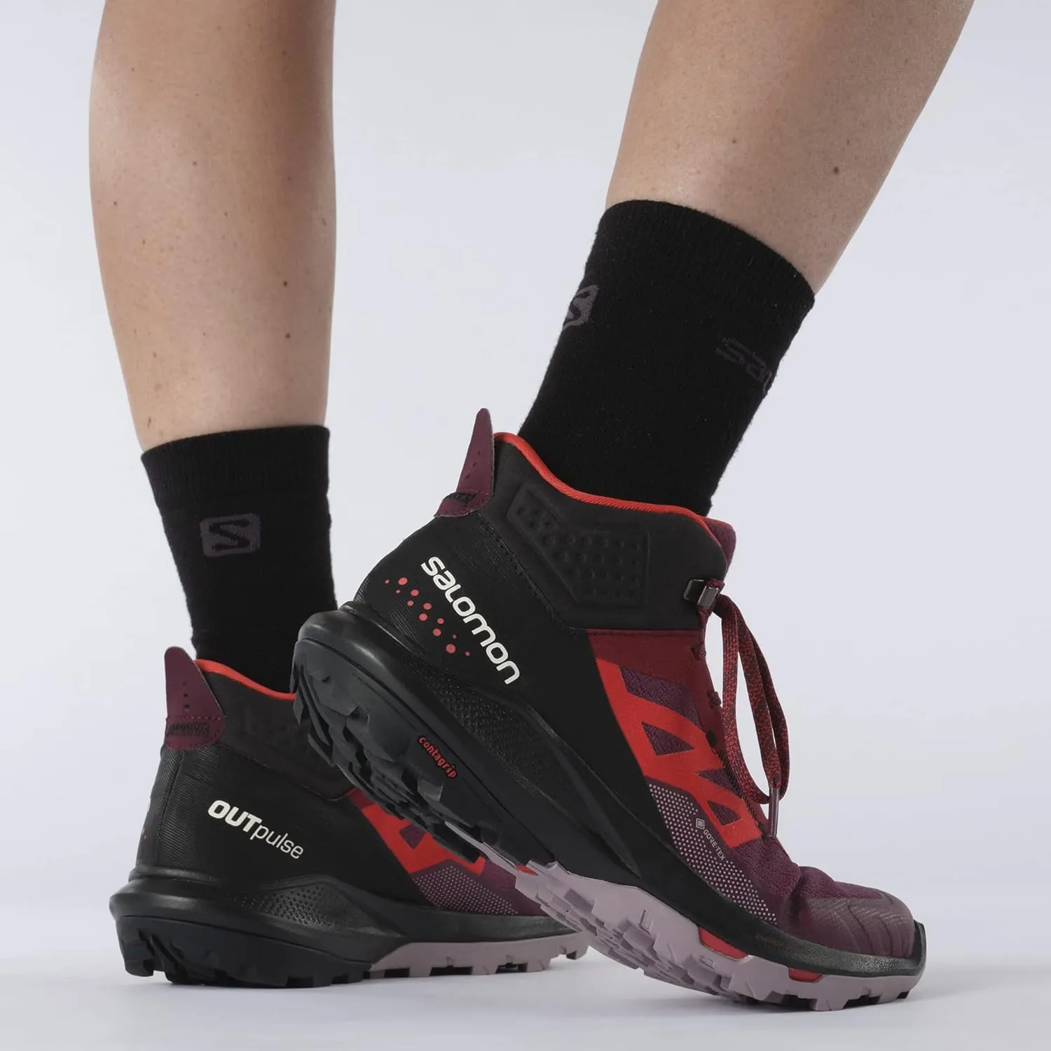 Salomon Women's OUTPULSE Mid Gore-Tex Hiking Boot