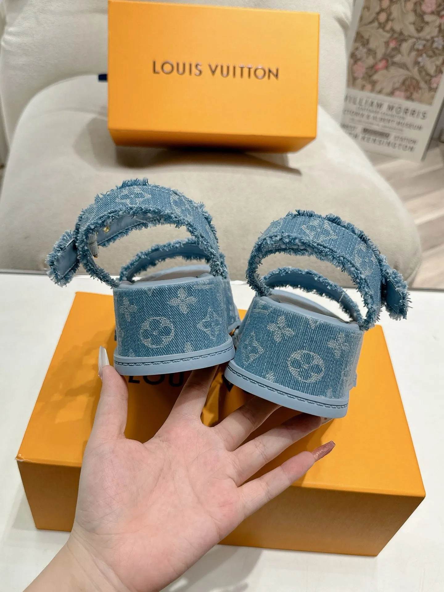 SE1444 LB Maya Flatform Sandal / Size5-11