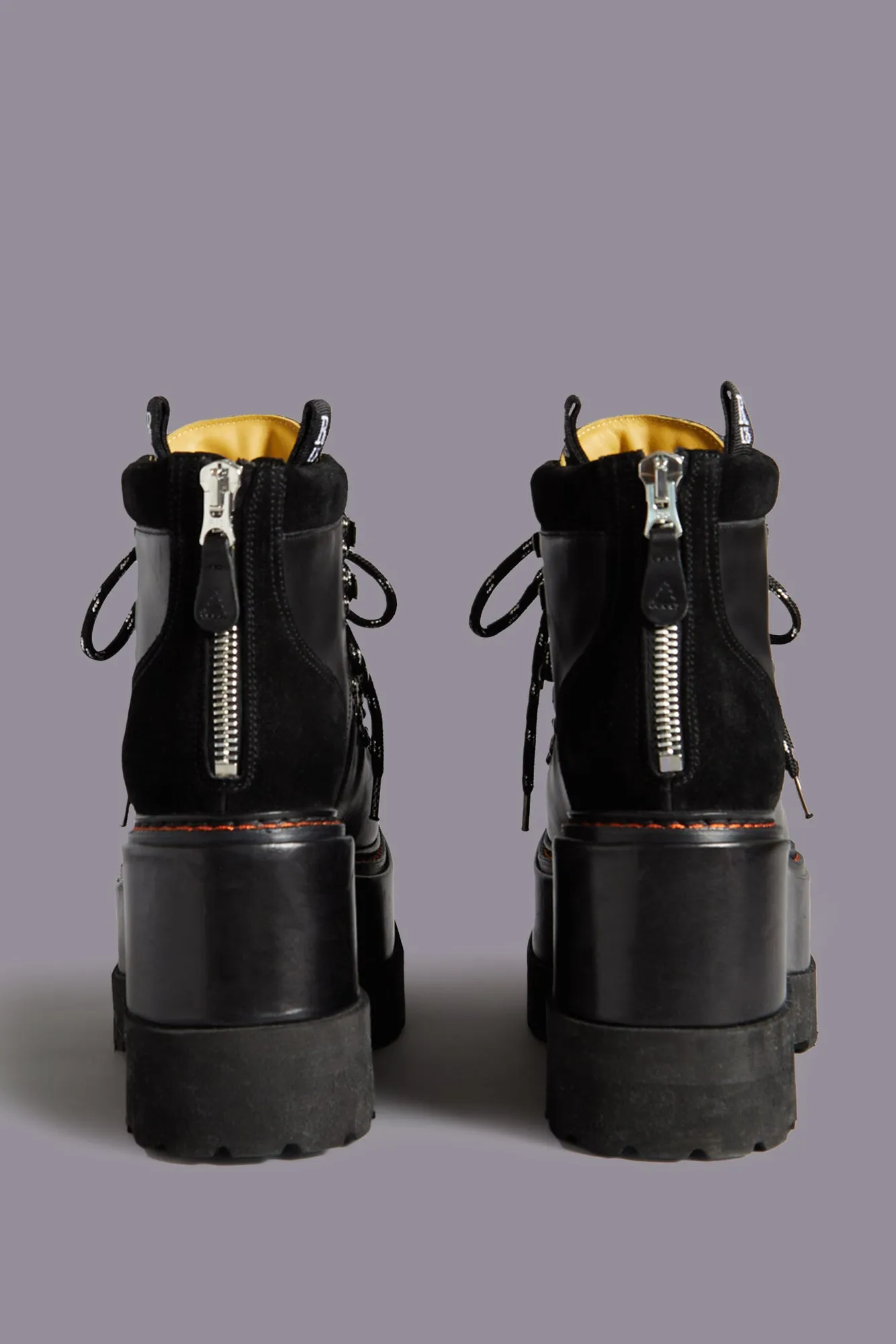 TRAILBLAZER HIKING BOOT - BLACK