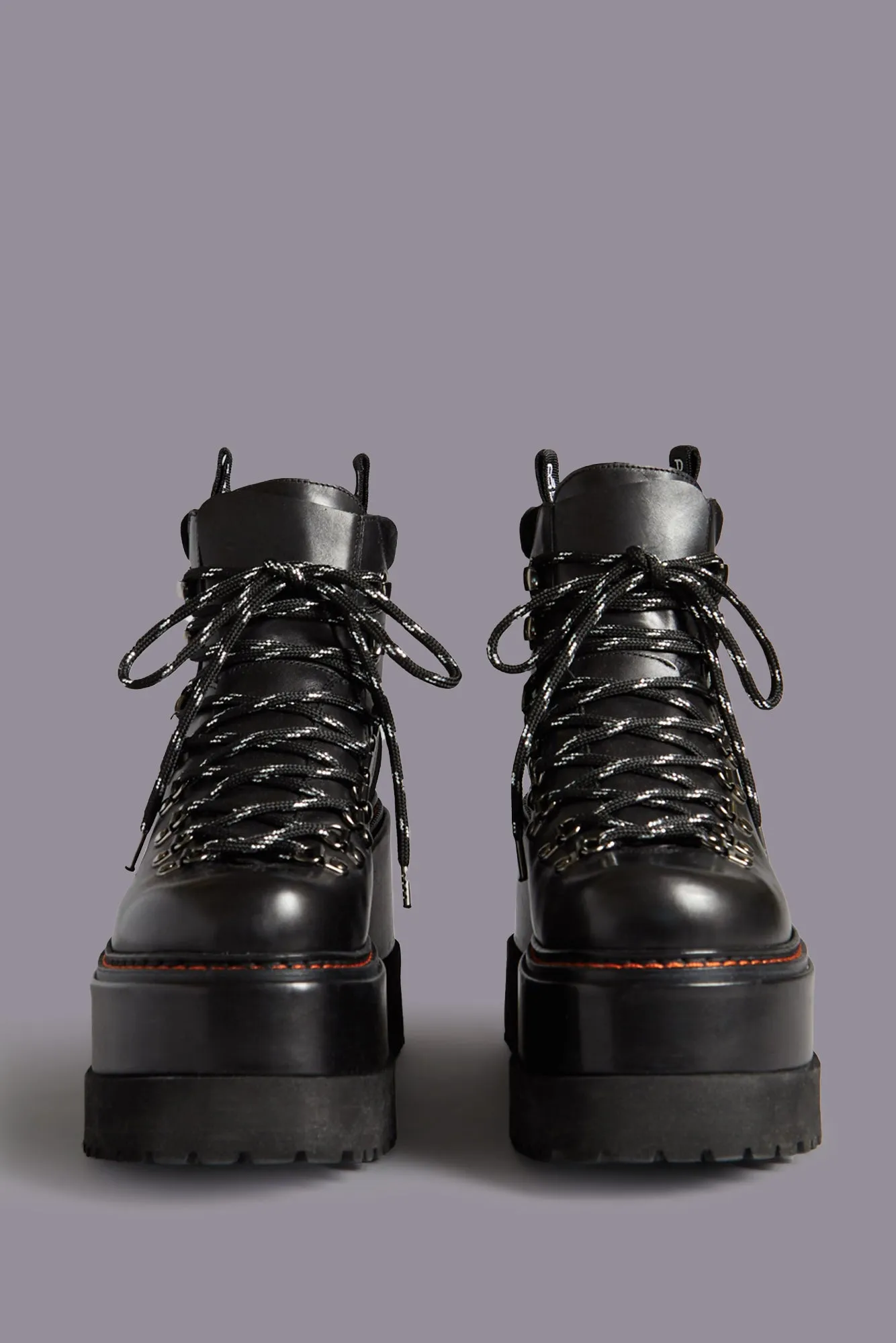 TRAILBLAZER HIKING BOOT - BLACK