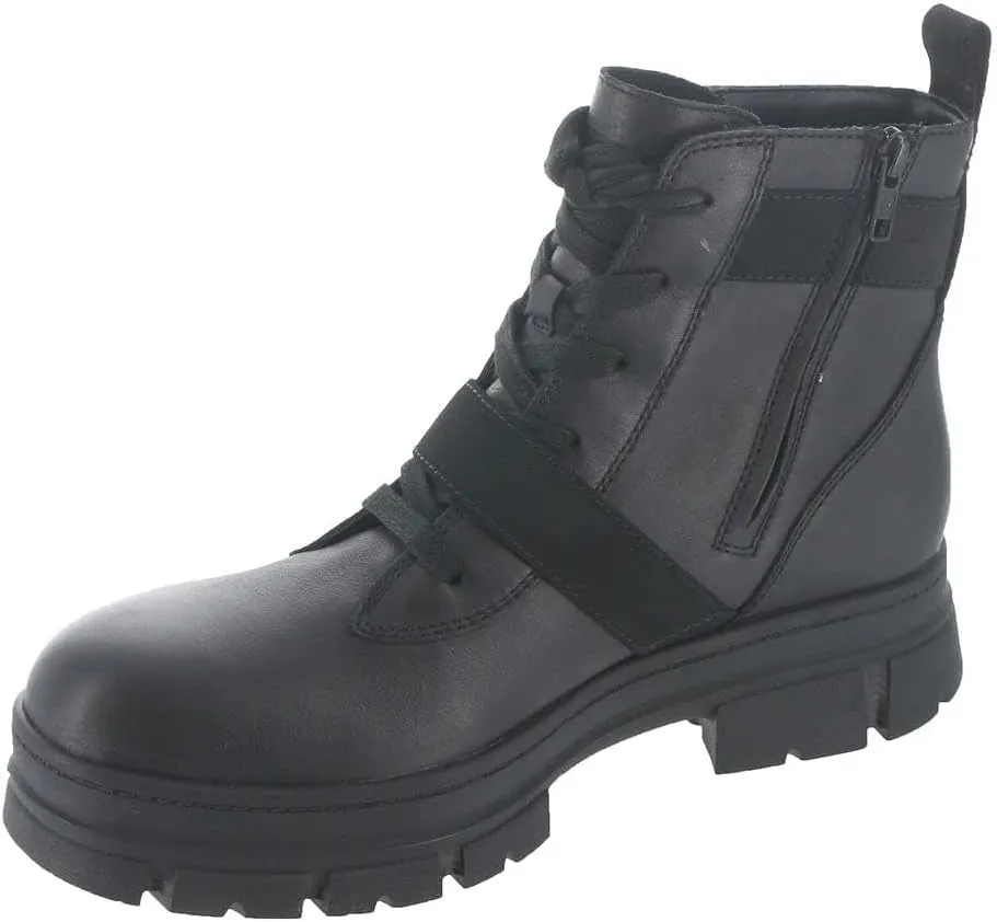 UGG Women's Ashton Lace Up Boot