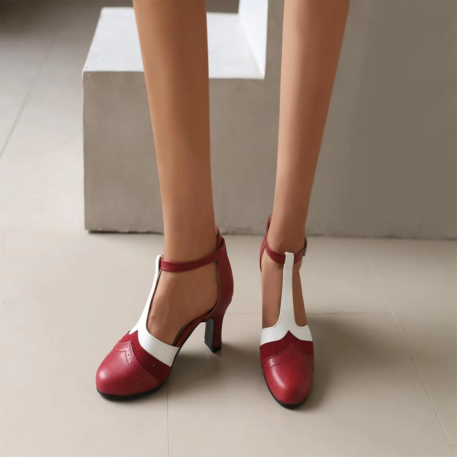 Womens T-Strap Two-Tone Round Toe Cute Kitten Heel Retro Ankle Strap Mary Jane Pumps D'Orsay Pumps