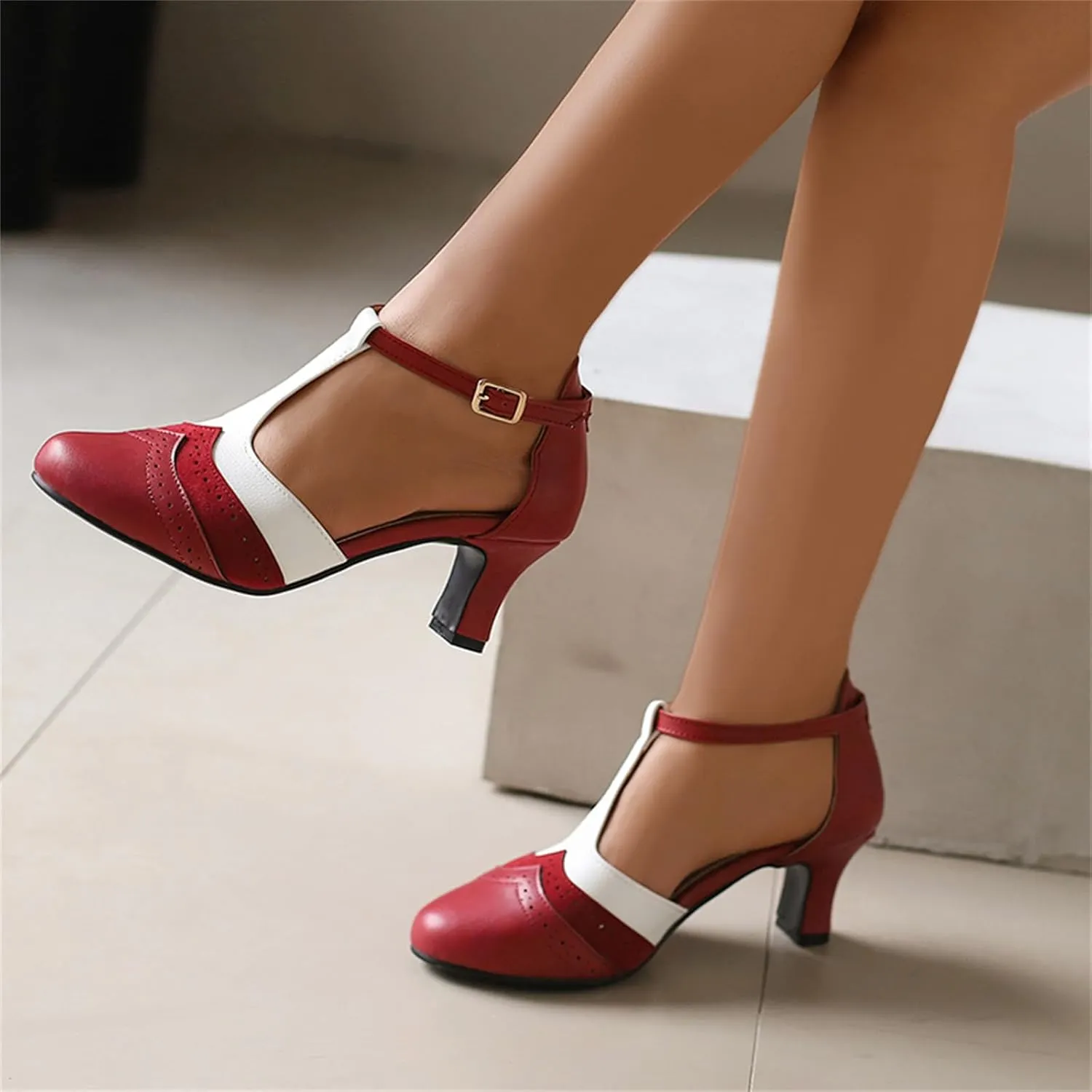 Womens T-Strap Two-Tone Round Toe Cute Kitten Heel Retro Ankle Strap Mary Jane Pumps D'Orsay Pumps